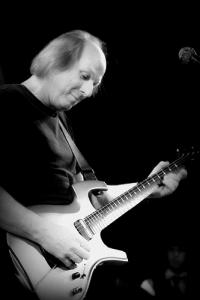 Adrian Belew